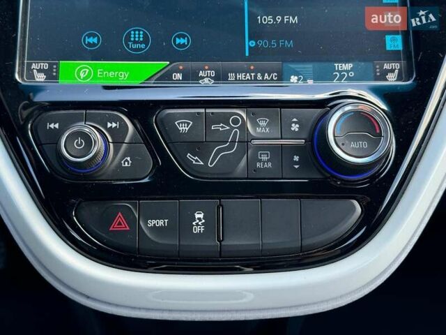 Серый Шевроле Bolt EV, объемом двигателя 0 л и пробегом 139 тыс. км за 13940 $, фото 36 на Automoto.ua