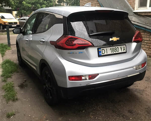 Серый Шевроле Bolt EV, объемом двигателя 0 л и пробегом 188 тыс. км за 12200 $, фото 9 на Automoto.ua