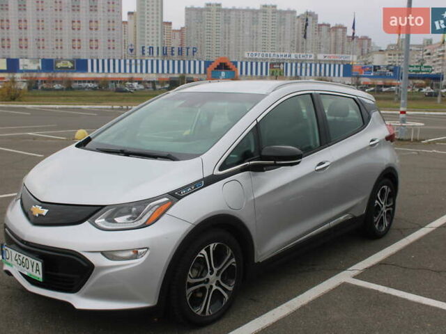 Серый Шевроле Bolt EV, объемом двигателя 0 л и пробегом 135 тыс. км за 15300 $, фото 2 на Automoto.ua