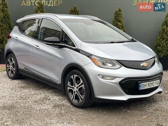 Серый Шевроле Bolt EV, объемом двигателя 0 л и пробегом 34 тыс. км за 16990 $, фото 3 на Automoto.ua