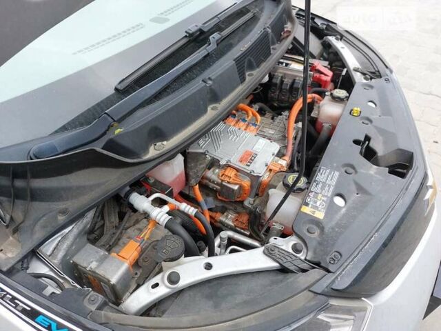 Серый Шевроле Bolt EV, объемом двигателя 0 л и пробегом 270 тыс. км за 8999 $, фото 27 на Automoto.ua