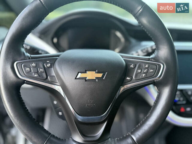 Серый Шевроле Bolt EV, объемом двигателя 0 л и пробегом 110 тыс. км за 13700 $, фото 9 на Automoto.ua