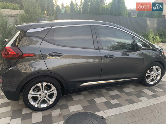 Серый Шевроле Bolt EV, объемом двигателя 0 л и пробегом 133 тыс. км за 14900 $, фото 5 на Automoto.ua