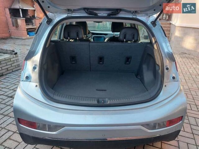 Серый Шевроле Bolt EV, объемом двигателя 0 л и пробегом 60 тыс. км за 14600 $, фото 11 на Automoto.ua