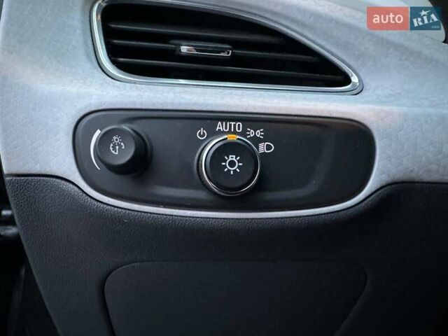 Серый Шевроле Bolt EV, объемом двигателя 0 л и пробегом 144 тыс. км за 14990 $, фото 15 на Automoto.ua