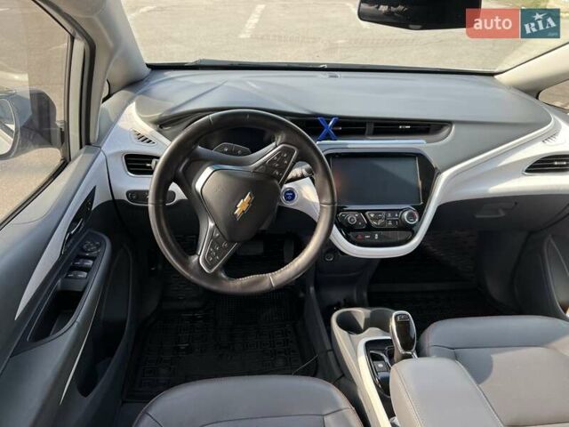 Серый Шевроле Bolt EV, объемом двигателя 0 л и пробегом 72 тыс. км за 13500 $, фото 11 на Automoto.ua