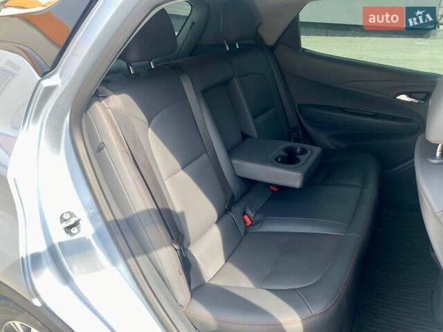 Серый Шевроле Bolt EV, объемом двигателя 0 л и пробегом 57 тыс. км за 15990 $, фото 24 на Automoto.ua