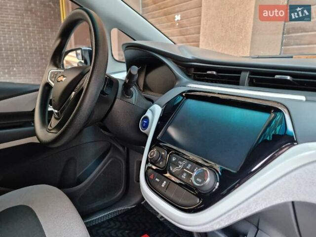 Сірий Шевроле Bolt EV, об'ємом двигуна 0 л та пробігом 181 тис. км за 13999 $, фото 57 на Automoto.ua