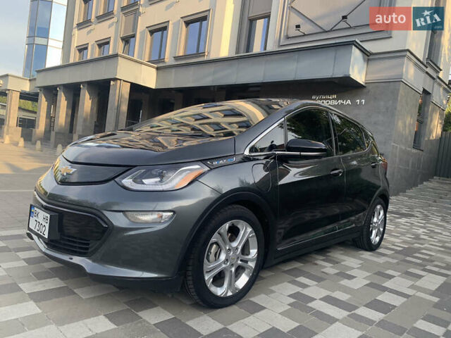 Серый Шевроле Bolt EV, объемом двигателя 0 л и пробегом 133 тыс. км за 14900 $, фото 3 на Automoto.ua