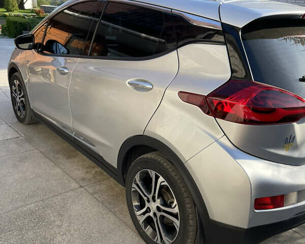 Серый Шевроле Bolt EV, объемом двигателя 0 л и пробегом 150 тыс. км за 16500 $, фото 11 на Automoto.ua