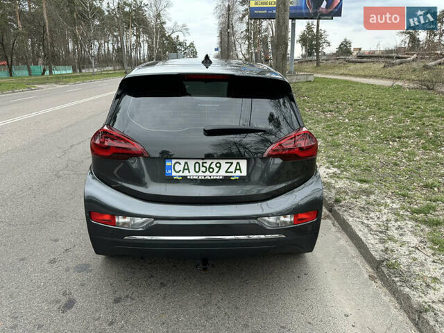 Серый Шевроле Bolt EV, объемом двигателя 0 л и пробегом 96 тыс. км за 14600 $, фото 5 на Automoto.ua