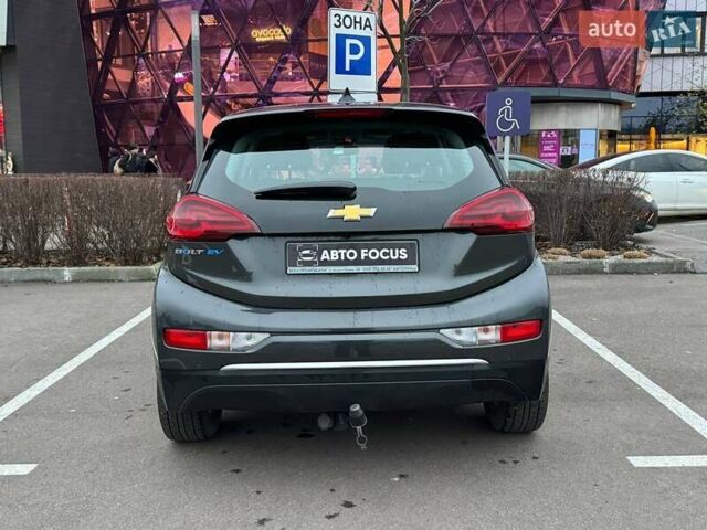 Серый Шевроле Bolt EV, объемом двигателя 0 л и пробегом 144 тыс. км за 14990 $, фото 5 на Automoto.ua