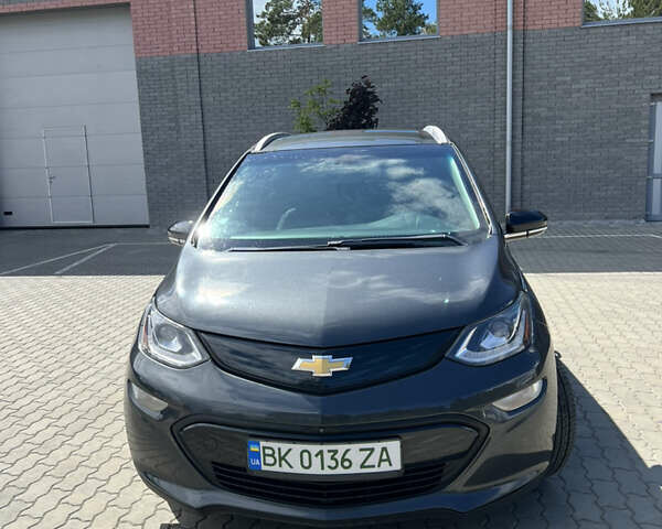 Сірий Шевроле Bolt EV, об'ємом двигуна 0 л та пробігом 100 тис. км за 17000 $, фото 2 на Automoto.ua