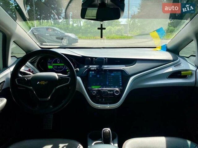 Сірий Шевроле Bolt EV, об'ємом двигуна 0 л та пробігом 57 тис. км за 15490 $, фото 38 на Automoto.ua