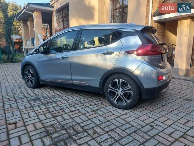Серый Шевроле Bolt EV, объемом двигателя 0 л и пробегом 60 тыс. км за 14600 $, фото 2 на Automoto.ua