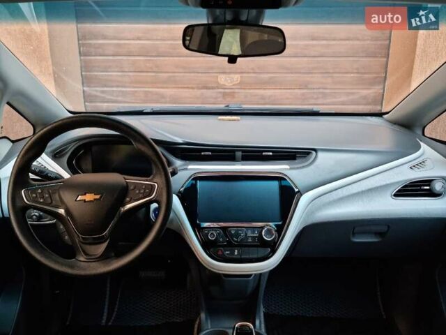 Серый Шевроле Bolt EV, объемом двигателя 0 л и пробегом 181 тыс. км за 13999 $, фото 1 на Automoto.ua