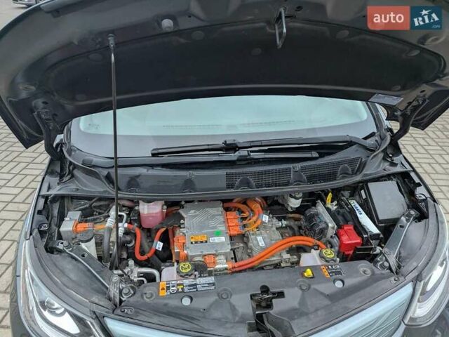 Серый Шевроле Bolt EV, объемом двигателя 0 л и пробегом 137 тыс. км за 13800 $, фото 18 на Automoto.ua