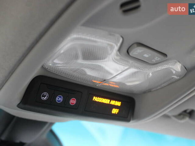 Серый Шевроле Bolt EV, объемом двигателя 0 л и пробегом 135 тыс. км за 15300 $, фото 21 на Automoto.ua