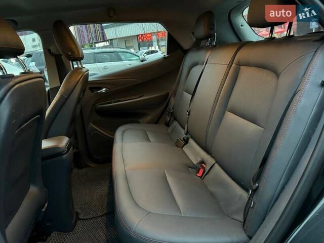 Серый Шевроле Bolt EV, объемом двигателя 0 л и пробегом 144 тыс. км за 14990 $, фото 8 на Automoto.ua