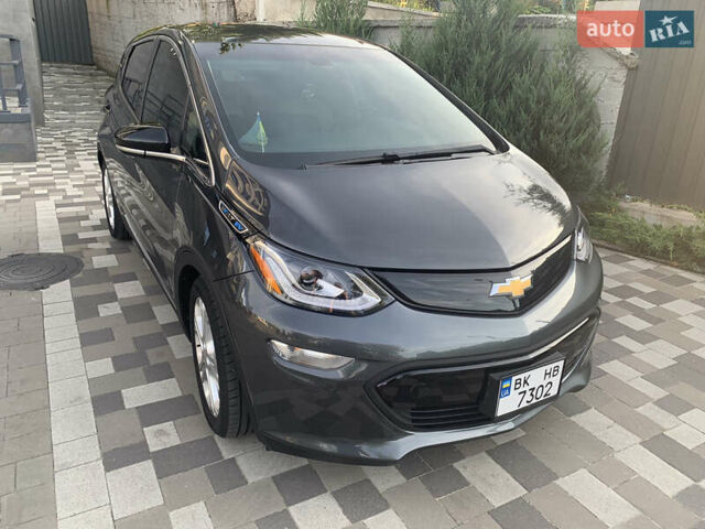 Серый Шевроле Bolt EV, объемом двигателя 0 л и пробегом 133 тыс. км за 14900 $, фото 12 на Automoto.ua