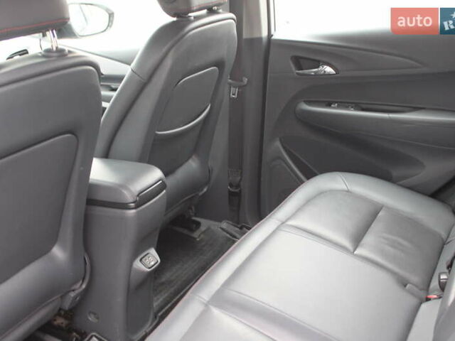 Серый Шевроле Bolt EV, объемом двигателя 0 л и пробегом 135 тыс. км за 15300 $, фото 35 на Automoto.ua