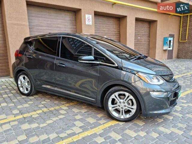 Серый Шевроле Bolt EV, объемом двигателя 0 л и пробегом 181 тыс. км за 13999 $, фото 4 на Automoto.ua