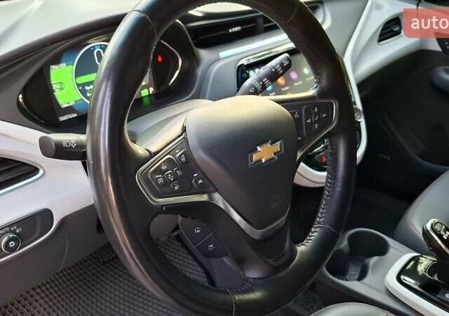 Серый Шевроле Bolt EV, объемом двигателя 0 л и пробегом 106 тыс. км за 14500 $, фото 18 на Automoto.ua