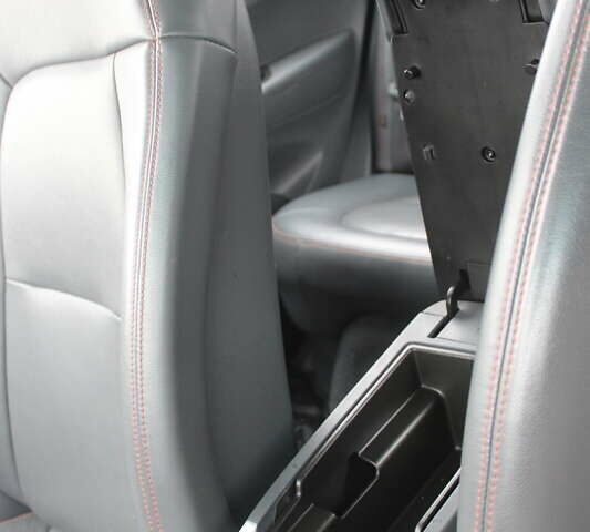 Серый Шевроле Bolt EV, объемом двигателя 0 л и пробегом 135 тыс. км за 15300 $, фото 32 на Automoto.ua