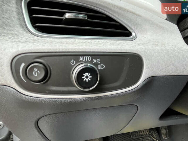Серый Шевроле Bolt EV, объемом двигателя 0 л и пробегом 210 тыс. км за 12500 $, фото 11 на Automoto.ua