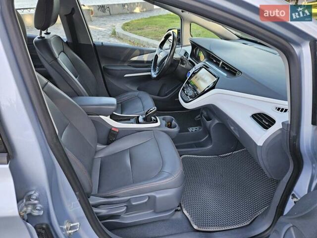 Серый Шевроле Bolt EV, объемом двигателя 0 л и пробегом 167 тыс. км за 12500 $, фото 29 на Automoto.ua