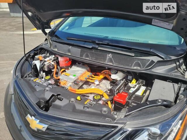 Серый Шевроле Bolt EV, объемом двигателя 0 л и пробегом 84 тыс. км за 13900 $, фото 11 на Automoto.ua