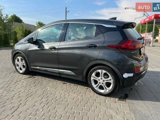Серый Шевроле Bolt EV, объемом двигателя 0 л и пробегом 135 тыс. км за 14700 $, фото 2 на Automoto.ua