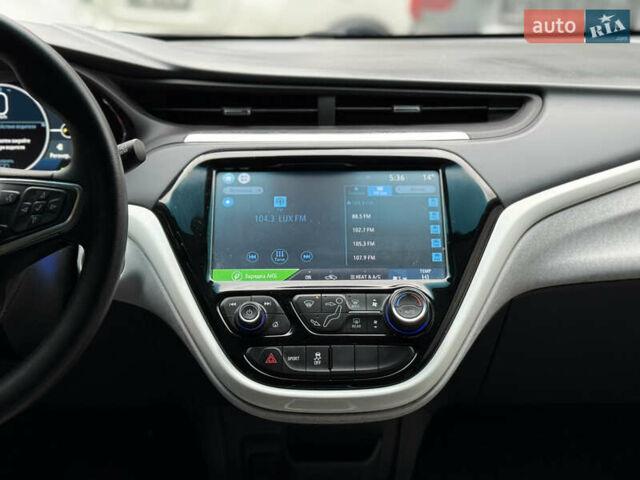 Серый Шевроле Bolt EV, объемом двигателя 0 л и пробегом 82 тыс. км за 13500 $, фото 46 на Automoto.ua