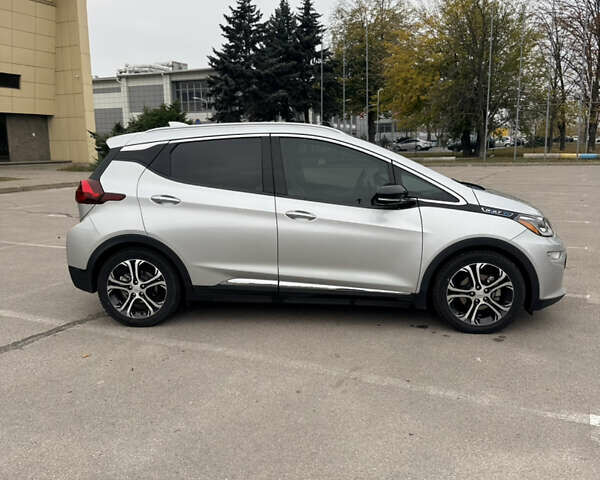 Серый Шевроле Bolt EV, объемом двигателя 0 л и пробегом 44 тыс. км за 17300 $, фото 3 на Automoto.ua