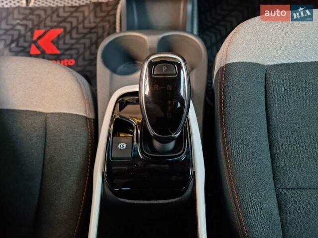 Серый Шевроле Bolt EV, объемом двигателя 0 л и пробегом 181 тыс. км за 13999 $, фото 50 на Automoto.ua