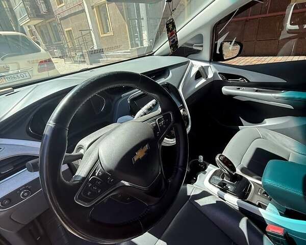 Серый Шевроле Bolt EV, объемом двигателя 0 л и пробегом 127 тыс. км за 14000 $, фото 5 на Automoto.ua