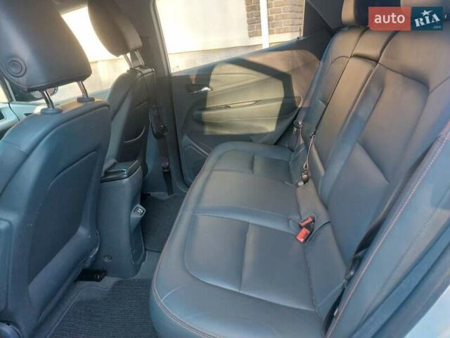 Серый Шевроле Bolt EV, объемом двигателя 0 л и пробегом 60 тыс. км за 14600 $, фото 10 на Automoto.ua