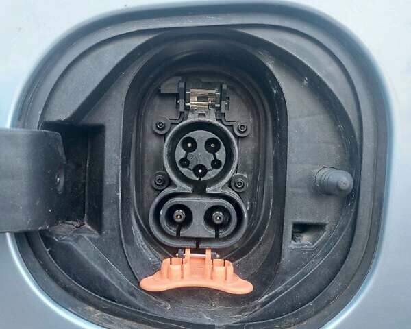 Серый Шевроле Bolt EV, объемом двигателя 0 л и пробегом 60 тыс. км за 14600 $, фото 14 на Automoto.ua