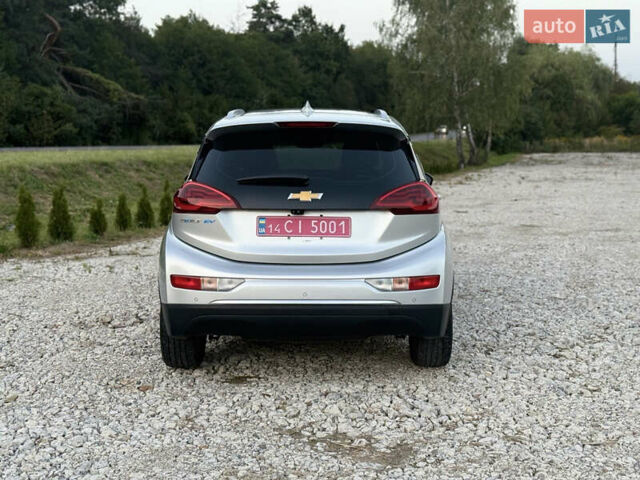 Серый Шевроле Bolt EV, объемом двигателя 0 л и пробегом 110 тыс. км за 13700 $, фото 4 на Automoto.ua
