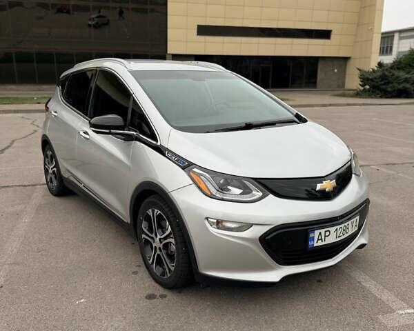 Серый Шевроле Bolt EV, объемом двигателя 0 л и пробегом 44 тыс. км за 17300 $, фото 2 на Automoto.ua