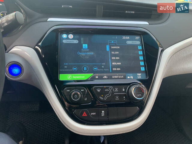 Серый Шевроле Bolt EV, объемом двигателя 0 л и пробегом 133 тыс. км за 14900 $, фото 22 на Automoto.ua