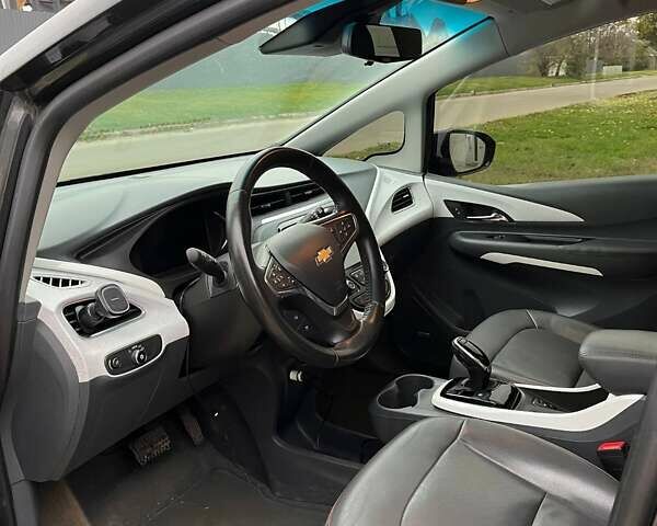 Серый Шевроле Bolt EV, объемом двигателя 0 л и пробегом 76 тыс. км за 13000 $, фото 10 на Automoto.ua