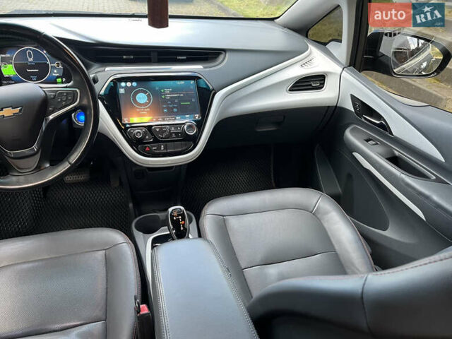 Серый Шевроле Bolt EV, объемом двигателя 0 л и пробегом 106 тыс. км за 13500 $, фото 19 на Automoto.ua