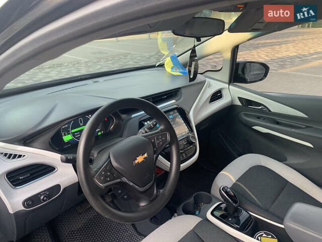 Серый Шевроле Bolt EV, объемом двигателя 0 л и пробегом 133 тыс. км за 14900 $, фото 25 на Automoto.ua