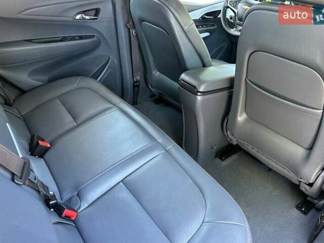 Сірий Шевроле Bolt EV, об'ємом двигуна 0 л та пробігом 56 тис. км за 3800 $, фото 24 на Automoto.ua