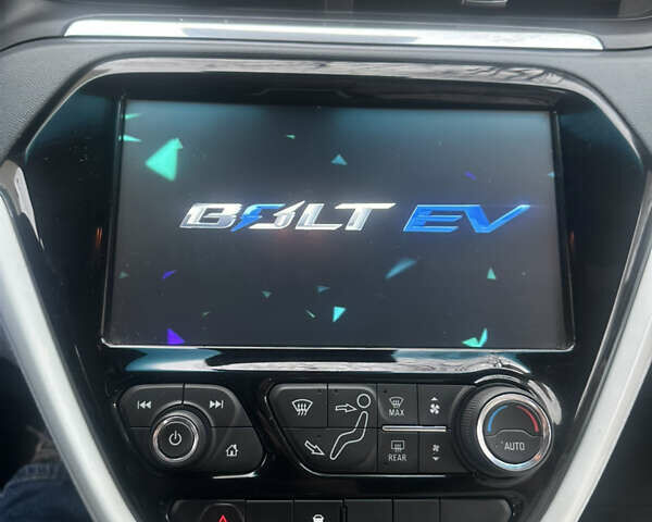 Шевроле Bolt EV 2017 в Хмельницком на Automoto.ua Серый Шевроле Bolt EV, объемом двигателя 0 л и пробегом 110 тыс. км за 14100 $, фото 8 на Automoto.ua