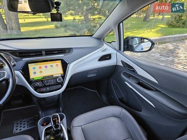 Серый Шевроле Bolt EV, объемом двигателя 0 л и пробегом 167 тыс. км за 12500 $, фото 23 на Automoto.ua