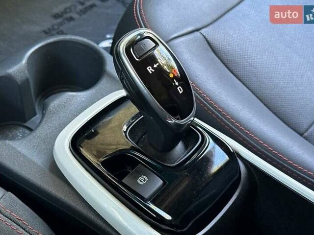 Сірий Шевроле Bolt EV, об'ємом двигуна 0 л та пробігом 56 тис. км за 3800 $, фото 20 на Automoto.ua