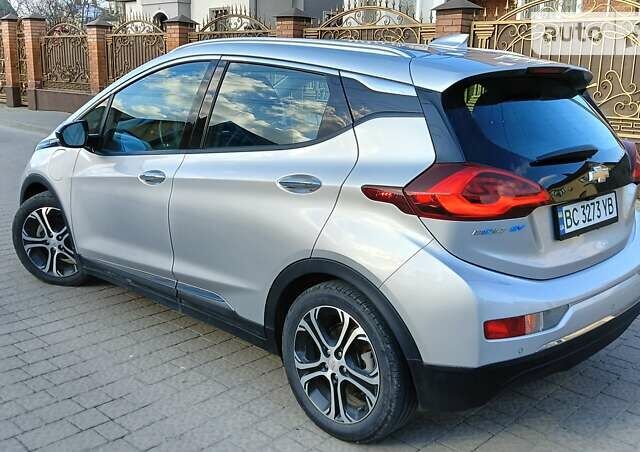 Сірий Шевроле Bolt EV, об'ємом двигуна 0 л та пробігом 65 тис. км за 16200 $, фото 3 на Automoto.ua