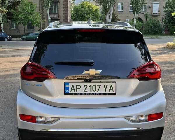 Серый Шевроле Bolt EV, объемом двигателя 0 л и пробегом 106 тыс. км за 14500 $, фото 6 на Automoto.ua